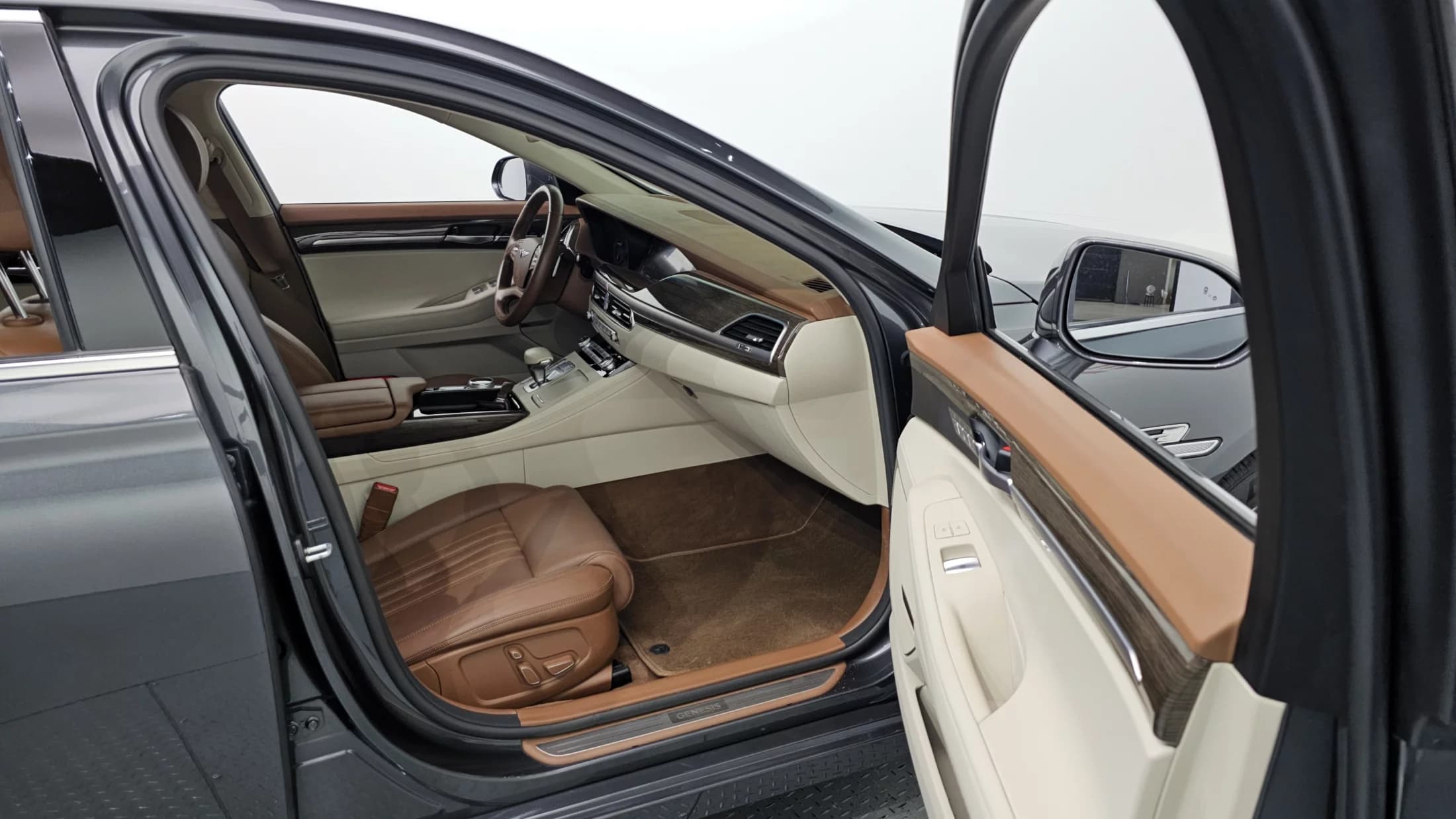 Genesis G90 3.8 AWD Luxury, 2021 г. 98751 км. — фото 22