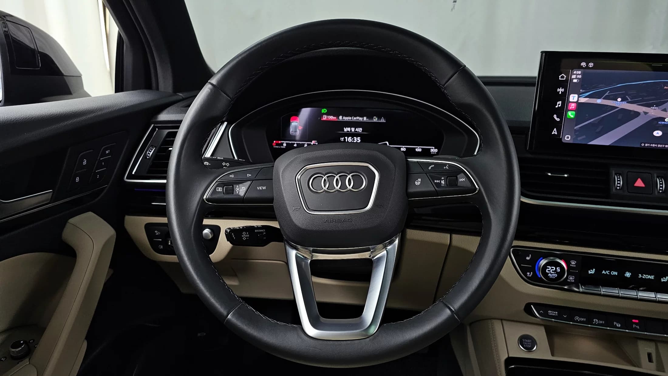 Audi Q5 45 TFSI Quattro Premium, 2024 г. 11355 км. — фото 13