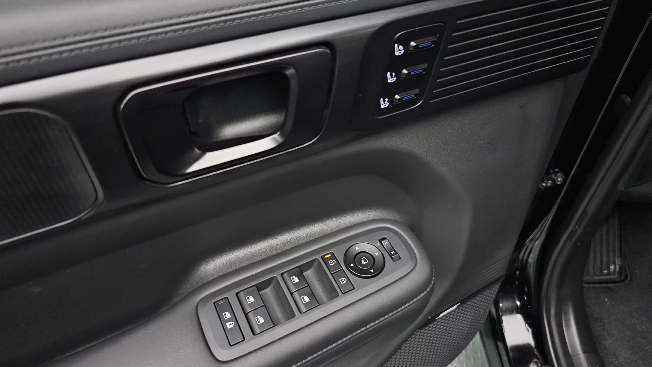 Hyundai Santa Fe Gasoline 2.5T 2WD Calligraphy, 2023 г. 45822 км. — фото 13