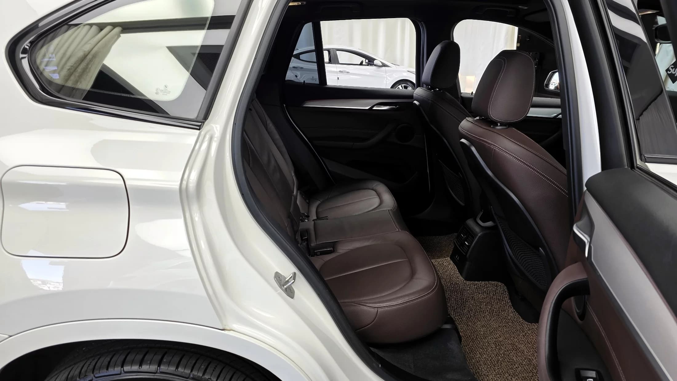 BMW X1 xDrive 20i M Sport, 2022 г. 88237 км. — фото 12