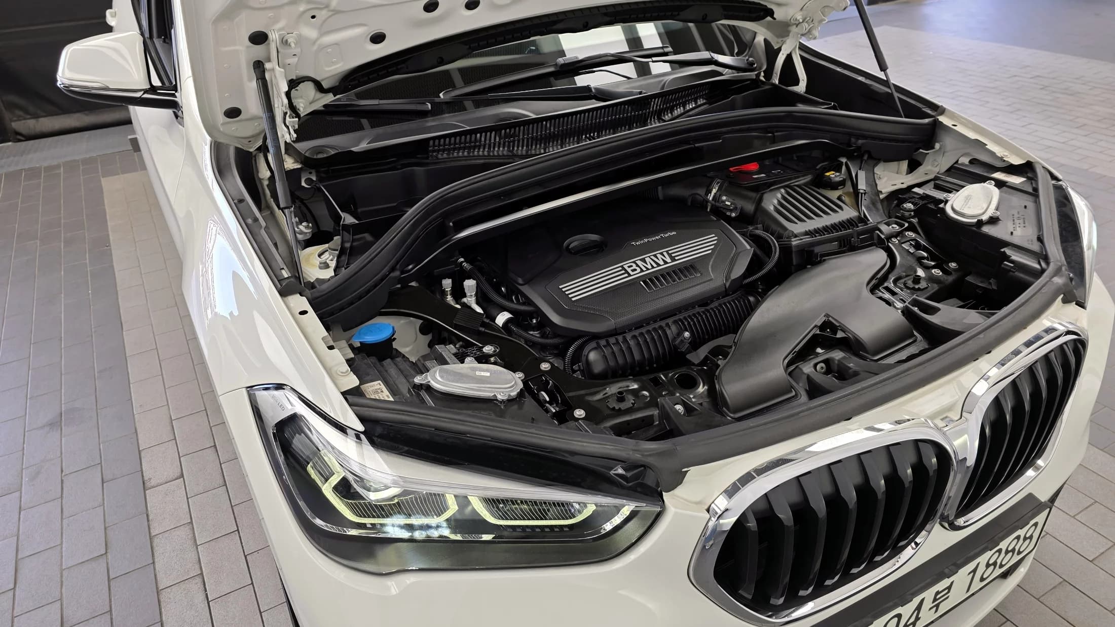 BMW X1 xDrive 20i M Sport, 2022 г. 88237 км. — фото 6
