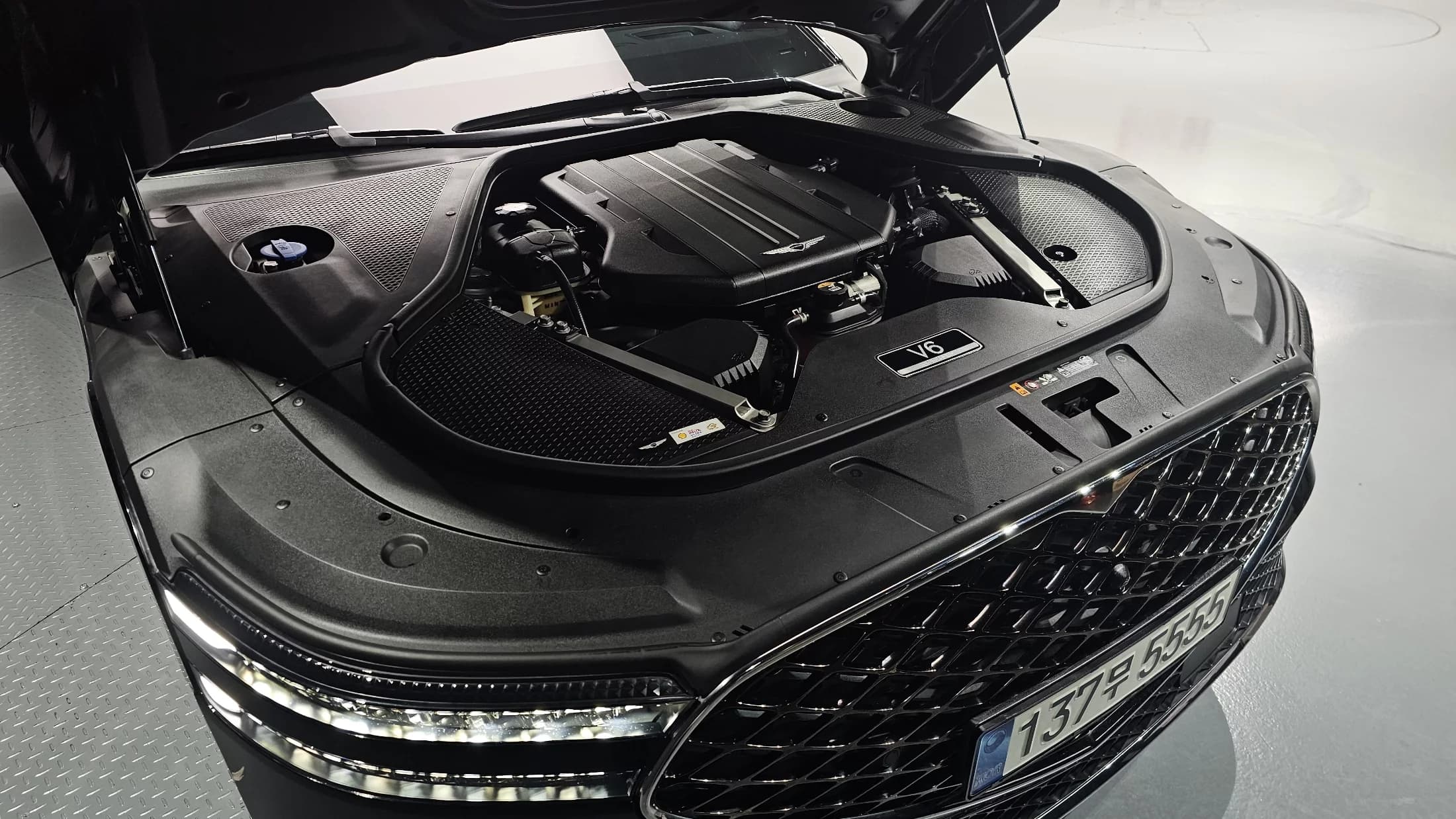 Genesis G90 Gasoline 3.5 Turbo AWD, 2022 г. 81692 км. — фото 6
