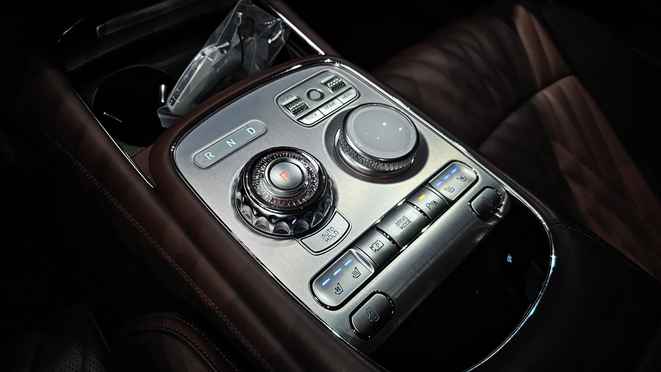 Genesis G90 Gasoline 3.5 Turbo AWD, 2022 г. 81692 км. — фото 9