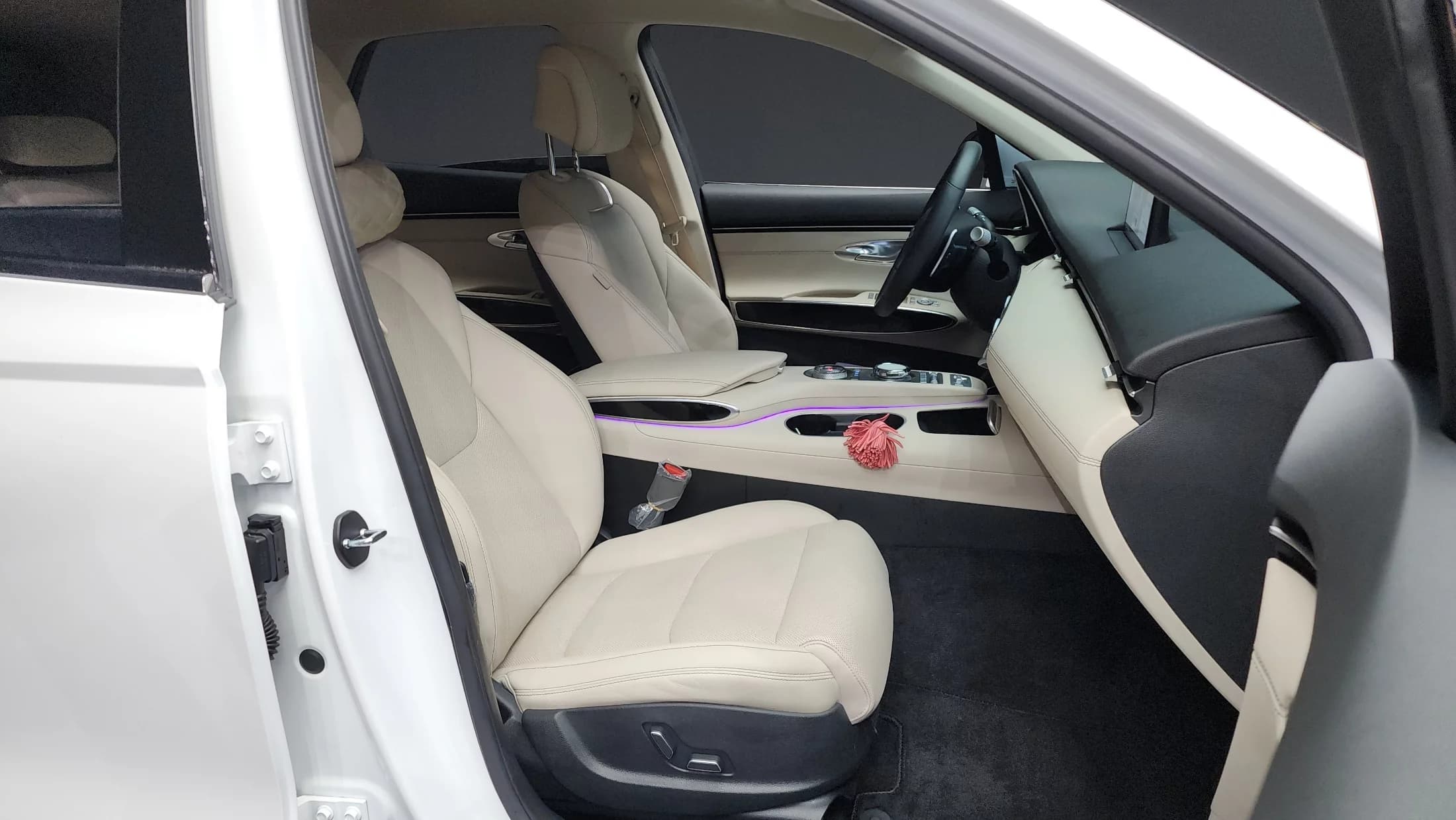 Genesis GV70 2.5T Gasoline AWD, 2023 г. 15506 км. — фото 11