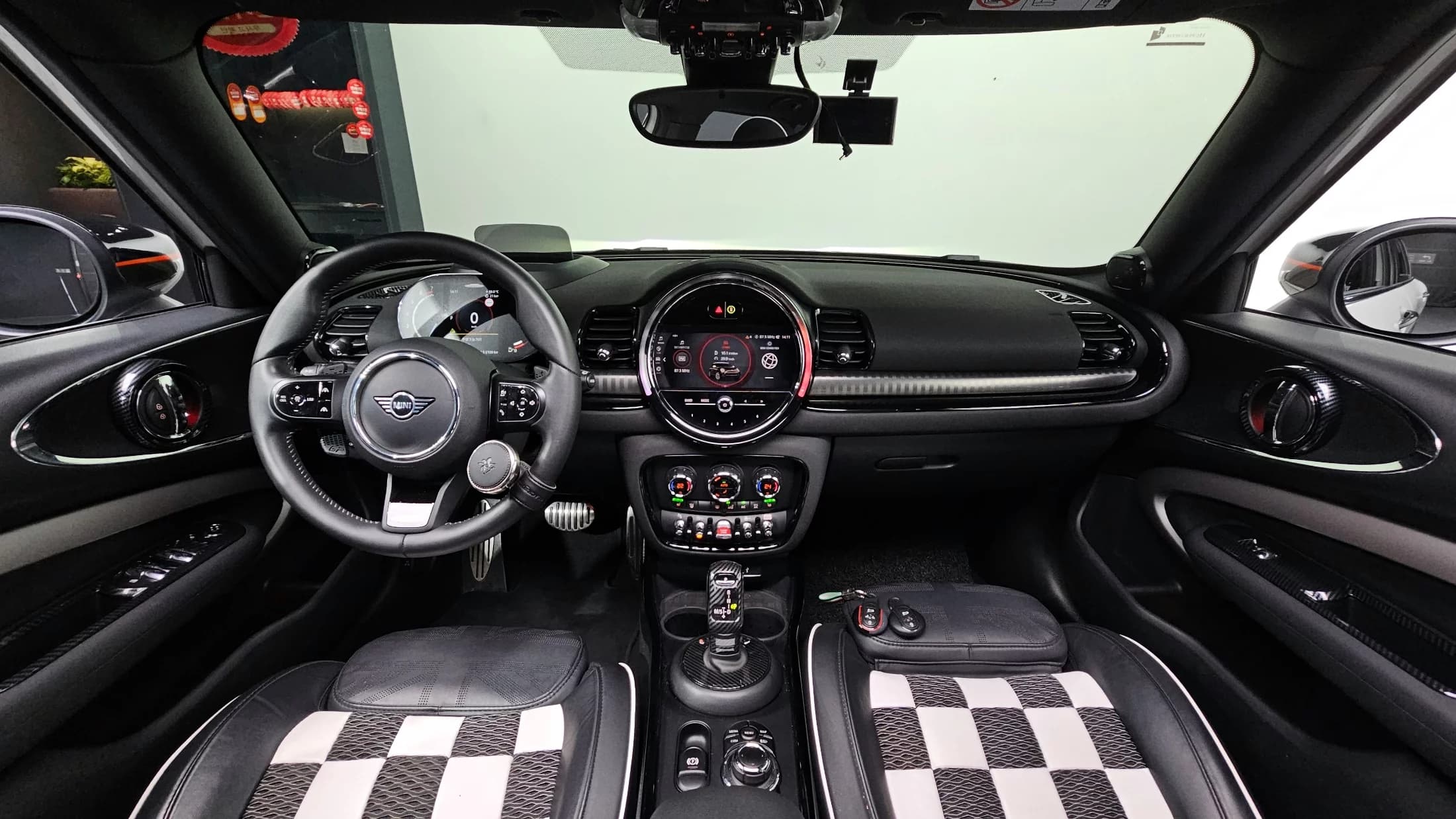 MINI Clubman JCW 2nd Gen, 2022 г. 68478 км. — фото 7
