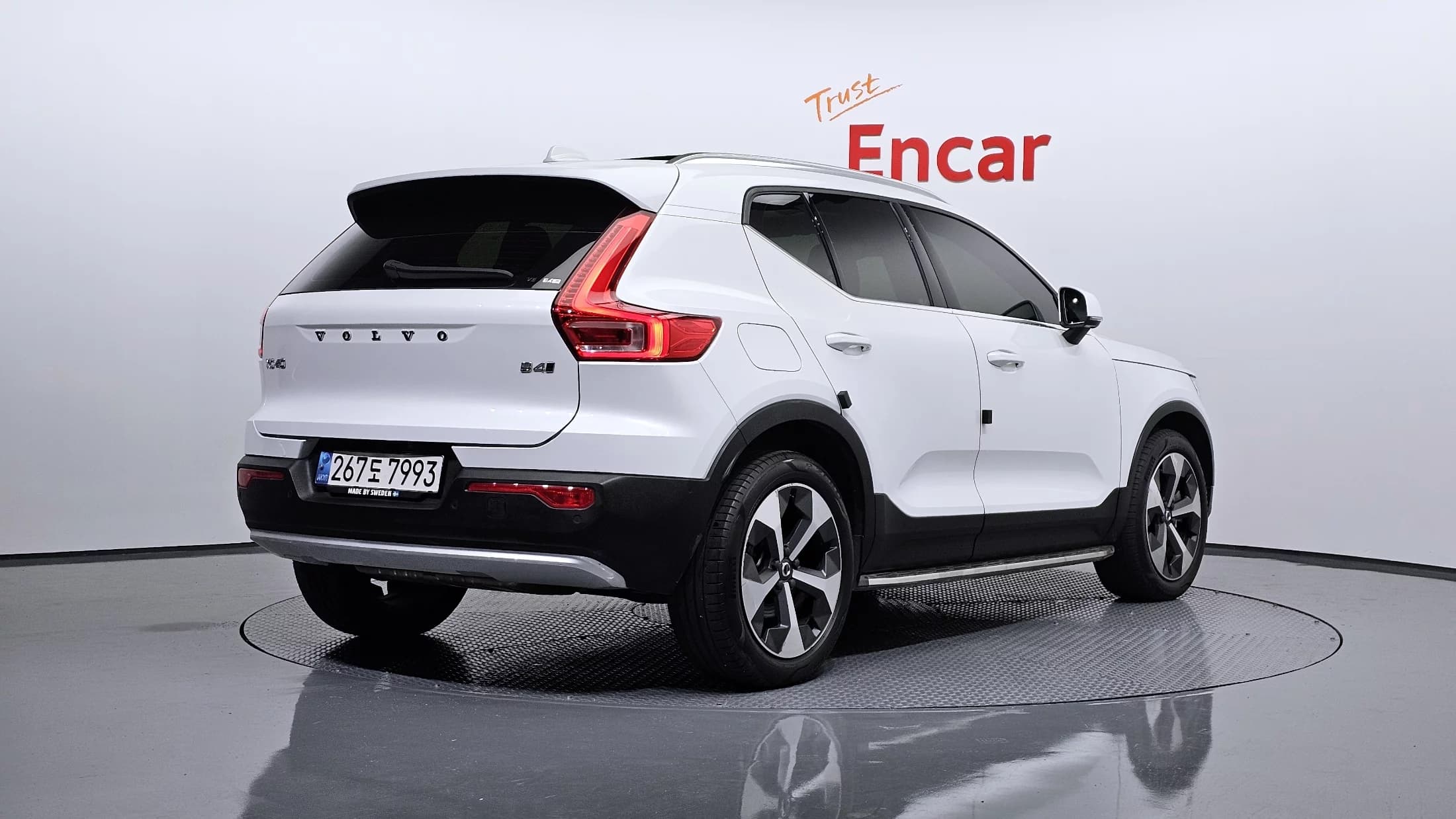 Volvo XC40 B4 Ultimate Bright, 2022 г. 31338 км. — фото 2