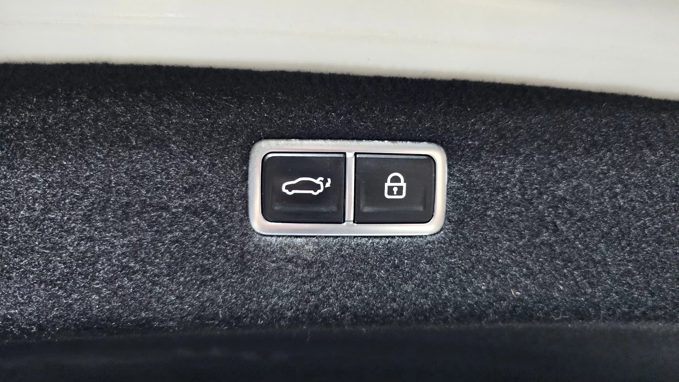 Genesis G90 Gasoline 3.5 Turbo AWD, 2022 г. 76637 км. — фото 20