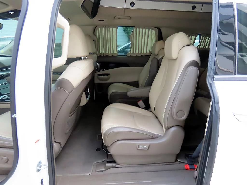 Kia Carnival 9-Seater Hi-Limousine Signature, 2021 г. 87860 км. — фото 6