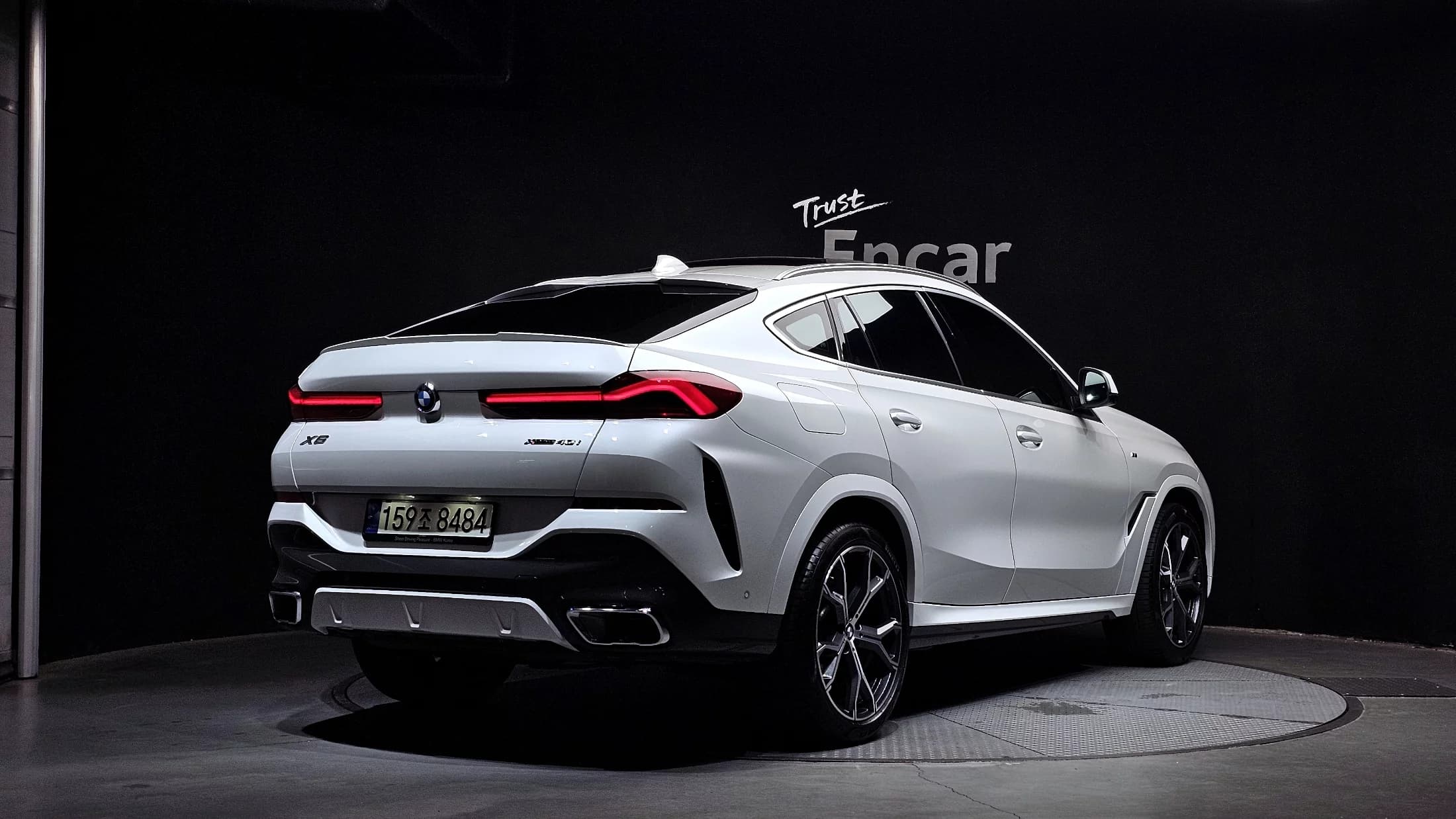 BMW X6 xDrive40i M Sport, 2023 г. 20466 км. — фото 2