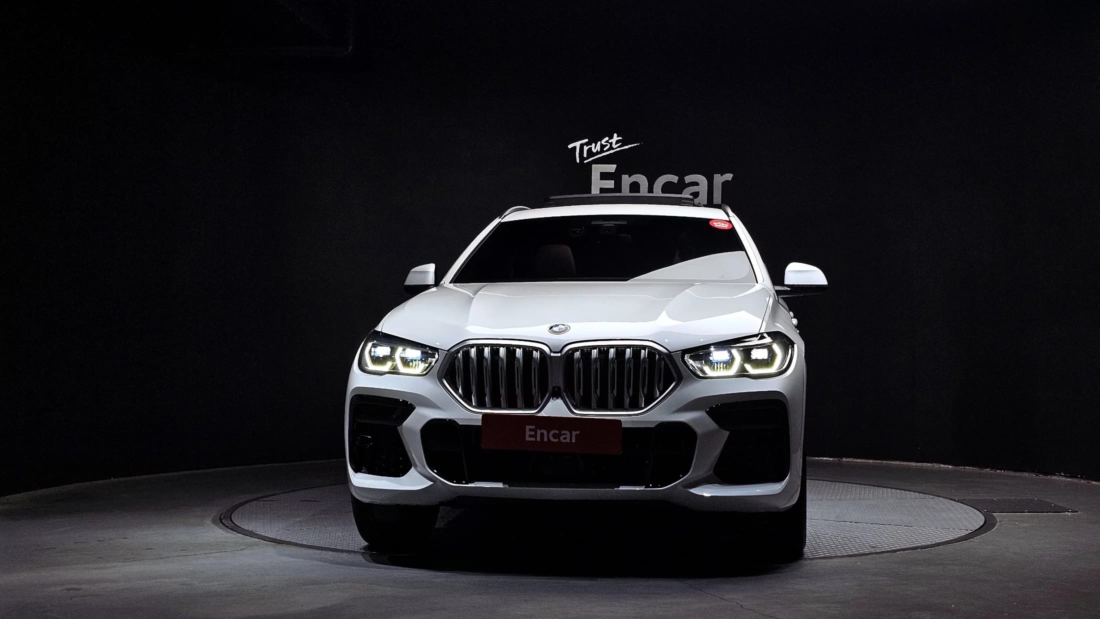 BMW X6 xDrive40i M Sport, 2023 г. 20466 км. — фото 3