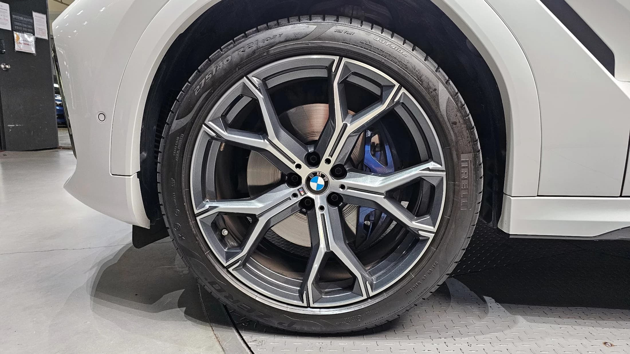 BMW X6 xDrive40i M Sport, 2023 г. 20466 км. — фото 5