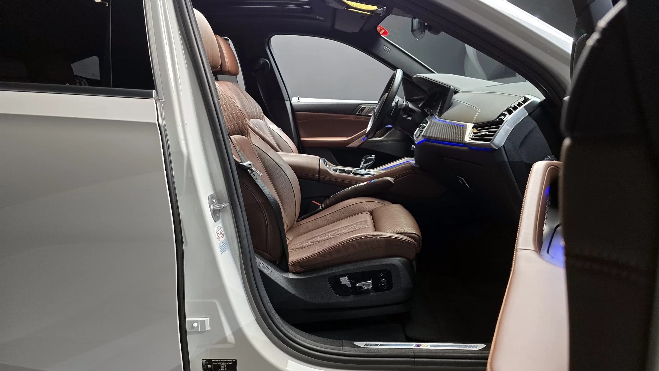 BMW X6 xDrive40i M Sport, 2023 г. 20466 км. — фото 10