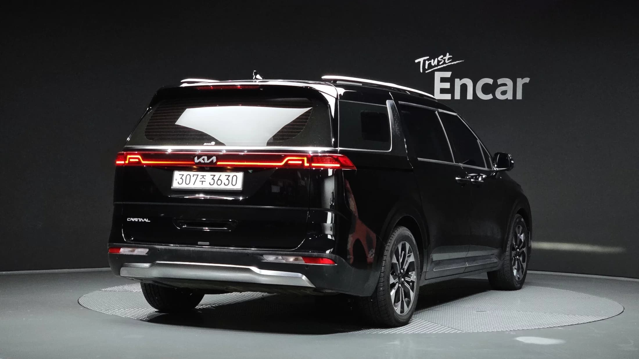 Kia Carnival Gasoline 9-Seater Signature, 2022 г. 62991 км. — фото 2