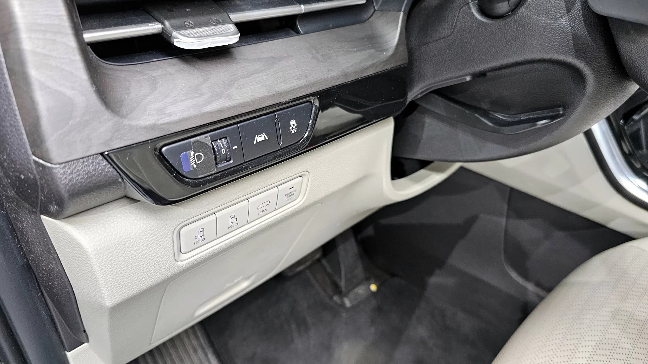 Kia Carnival Gasoline 9-Seater Signature, 2022 г. 62991 км. — фото 16