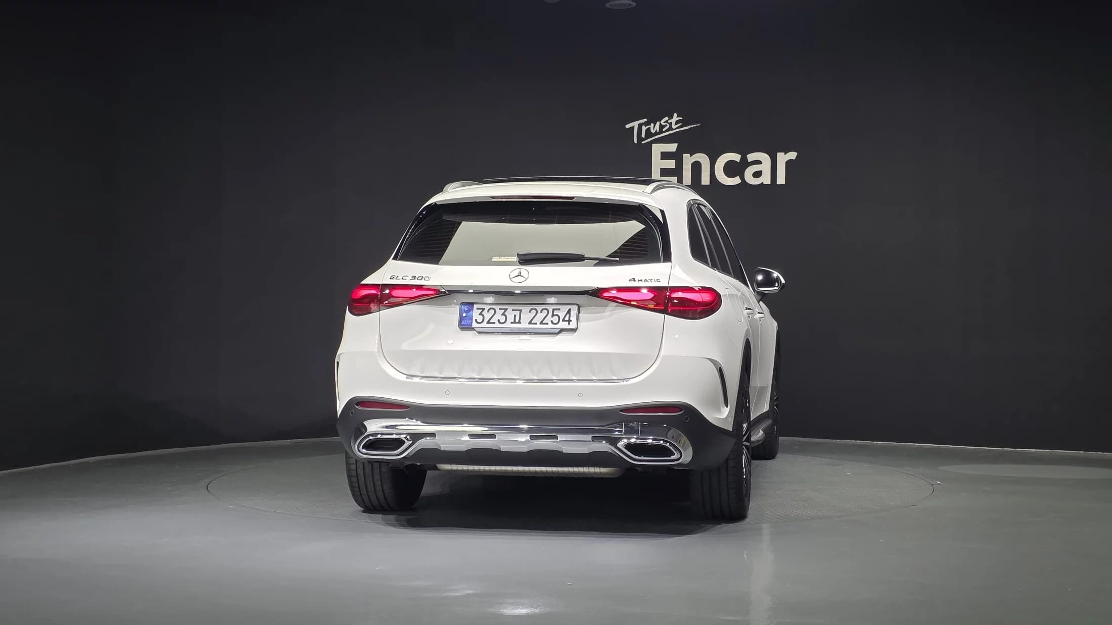 Mercedes-Benz GLC-Class GLC300 4MATIC AMG Line, 2024 г. 9872 км. — фото 2