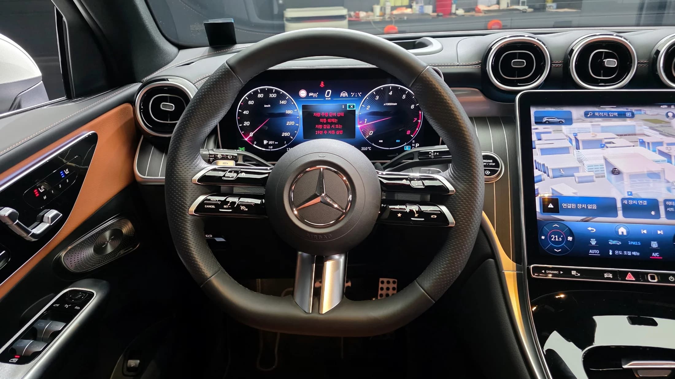 Mercedes-Benz GLC-Class GLC300 4MATIC AMG Line, 2024 г. 9872 км. — фото 13