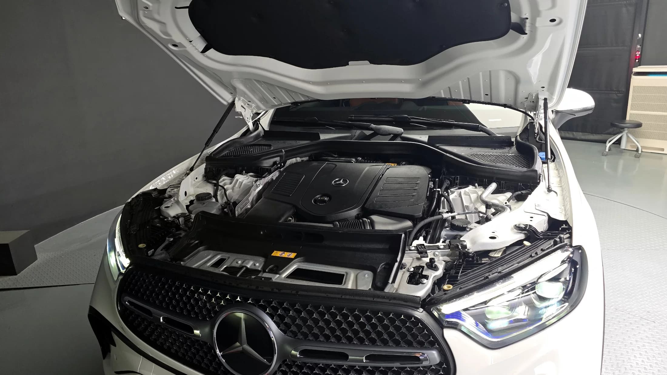 Mercedes-Benz GLC-Class GLC300 4MATIC AMG Line, 2024 г. 9872 км. — фото 6