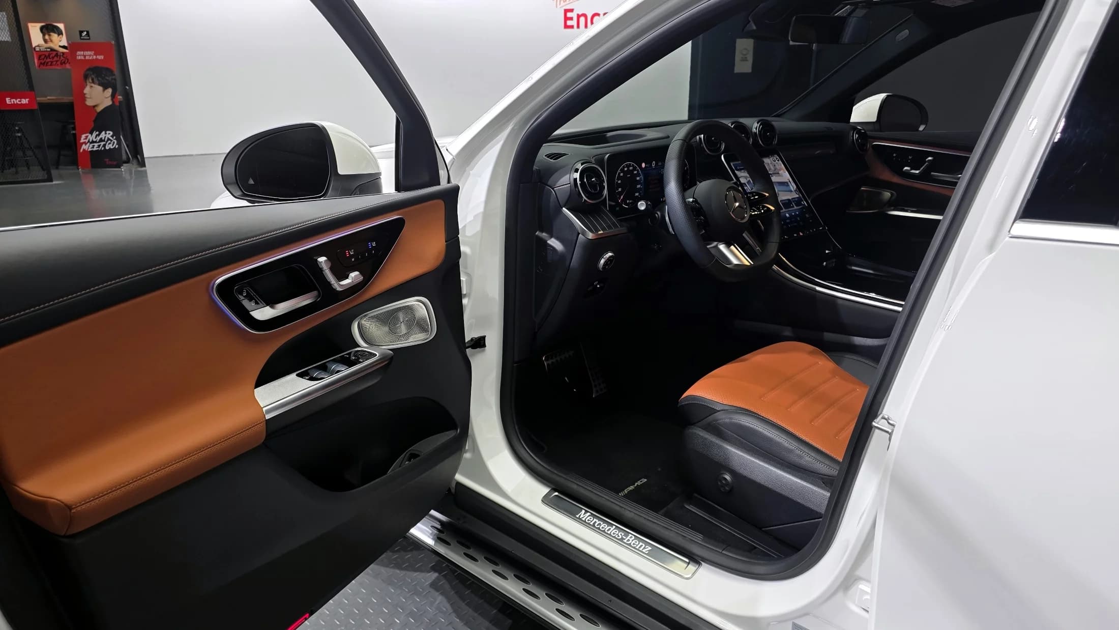 Mercedes-Benz GLC-Class GLC300 4MATIC AMG Line, 2024 г. 9872 км. — фото 10