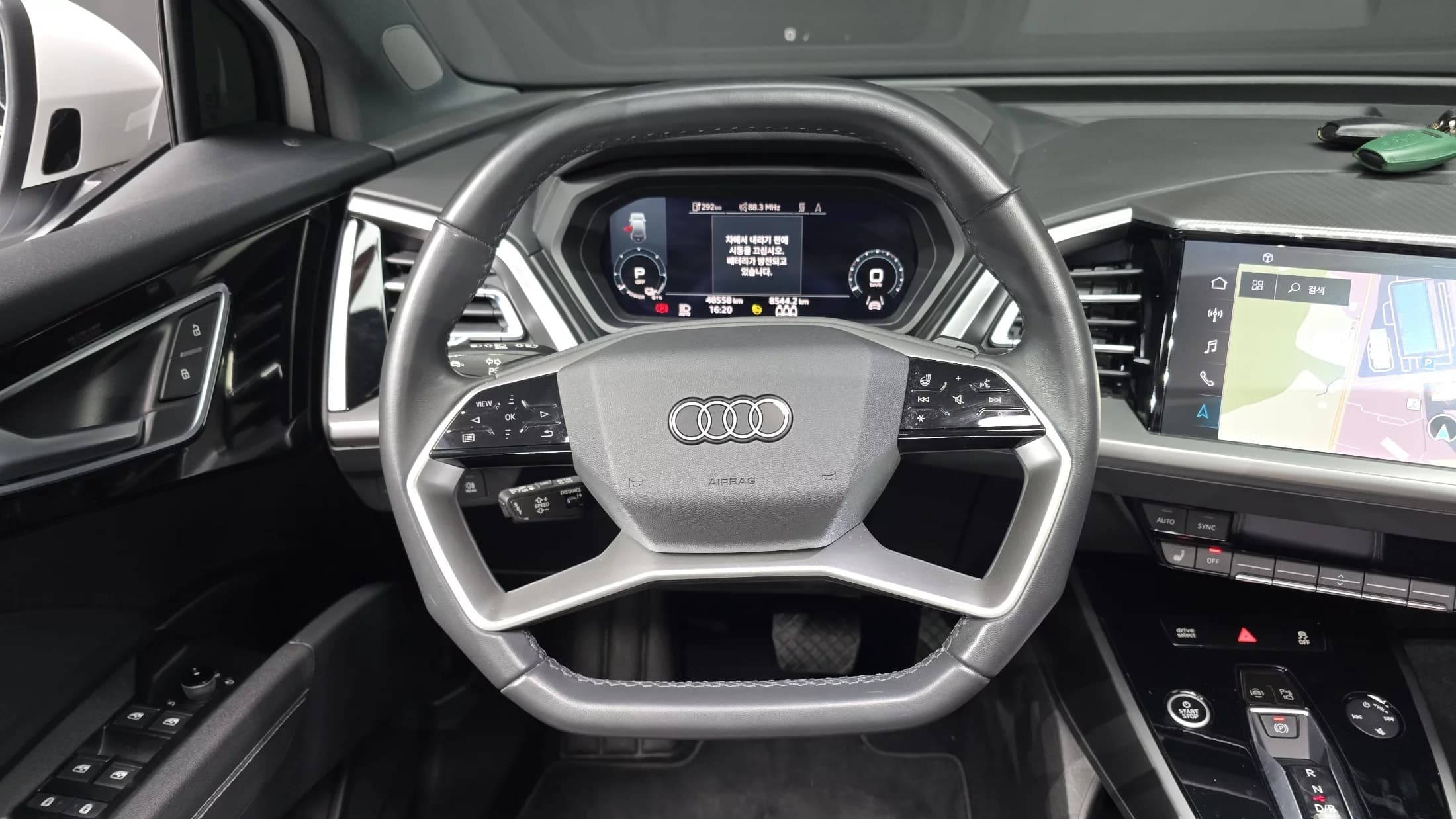Audi Q4 e-tron 40 Premium, электромобиль, 2023 г. 48587 км. — фото 13