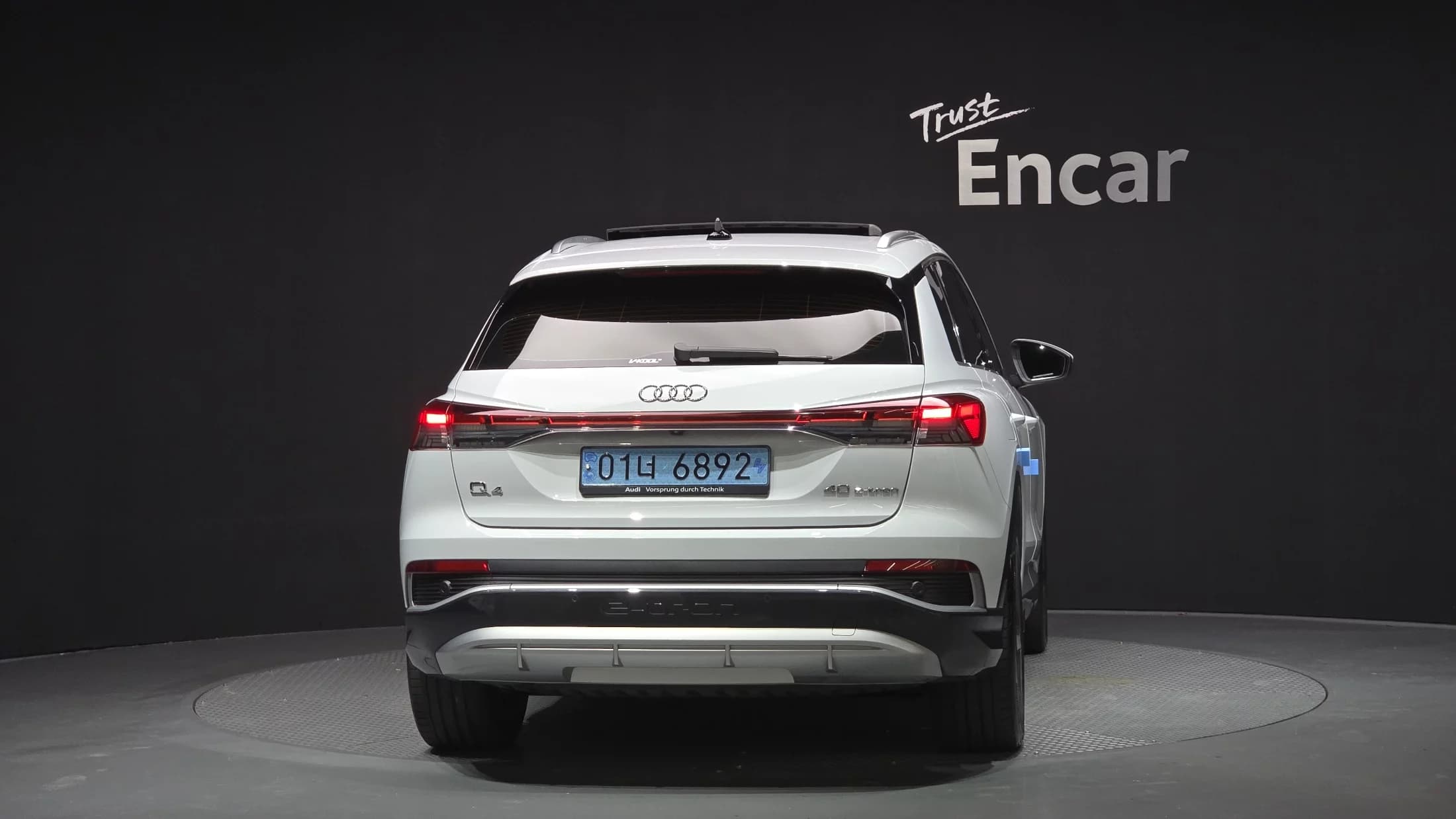 Audi Q4 e-tron 40 Premium, электромобиль, 2023 г. 48587 км. — фото 4