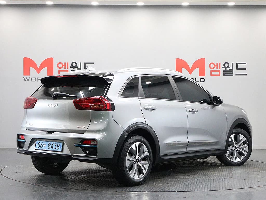 Kia Niro Noblesse, электромобиль, 2021 г. 25417 км. — фото 3