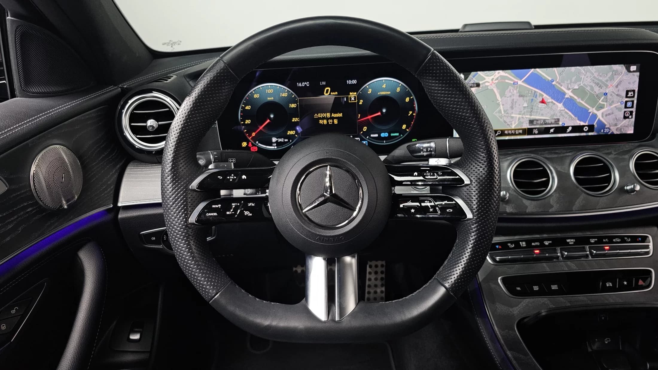 Mercedes-Benz E-Class E350 4MATIC AMG Line, 2023 г. 38160 км. — фото 12