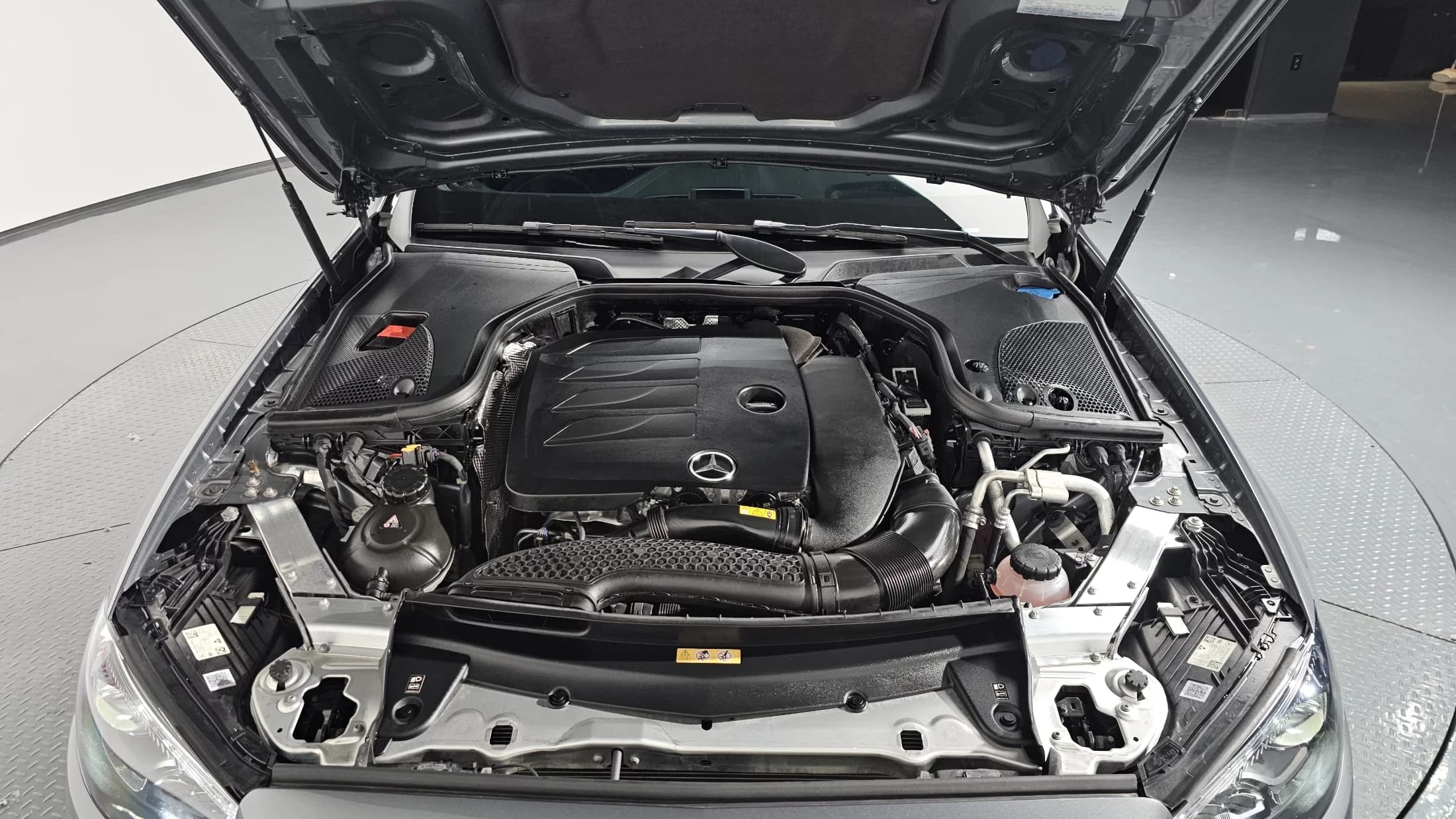 Mercedes-Benz E-Class E350 4MATIC AMG Line, 2023 г. 38160 км. — фото 5