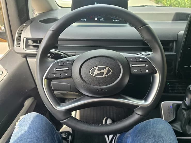 Hyundai Staria L3.5 어린이보호차 11-Seater, 2024 г. 14102 км. — фото 19