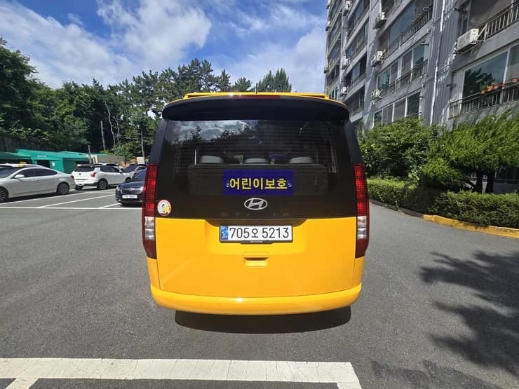 Hyundai Staria L3.5 어린이보호차 11-Seater, 2024 г. 14102 км. — фото 6