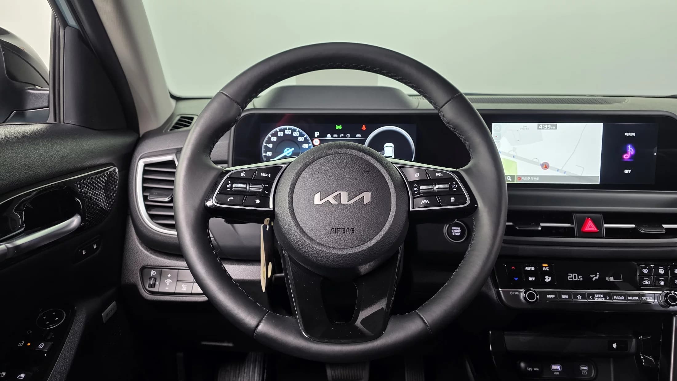 Kia Seltos Gasoline 1.6 Turbo 4WD Gravity, 2023 г. 21840 км. — фото 14