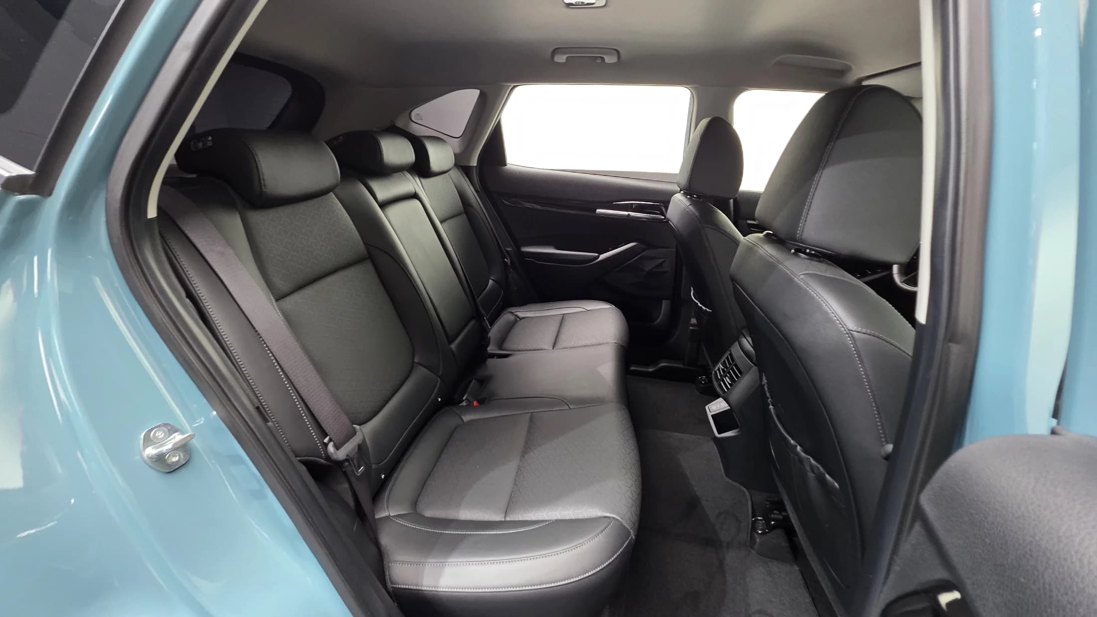 Kia Seltos Gasoline 1.6 Turbo 4WD Gravity, 2023 г. 21840 км. — фото 19