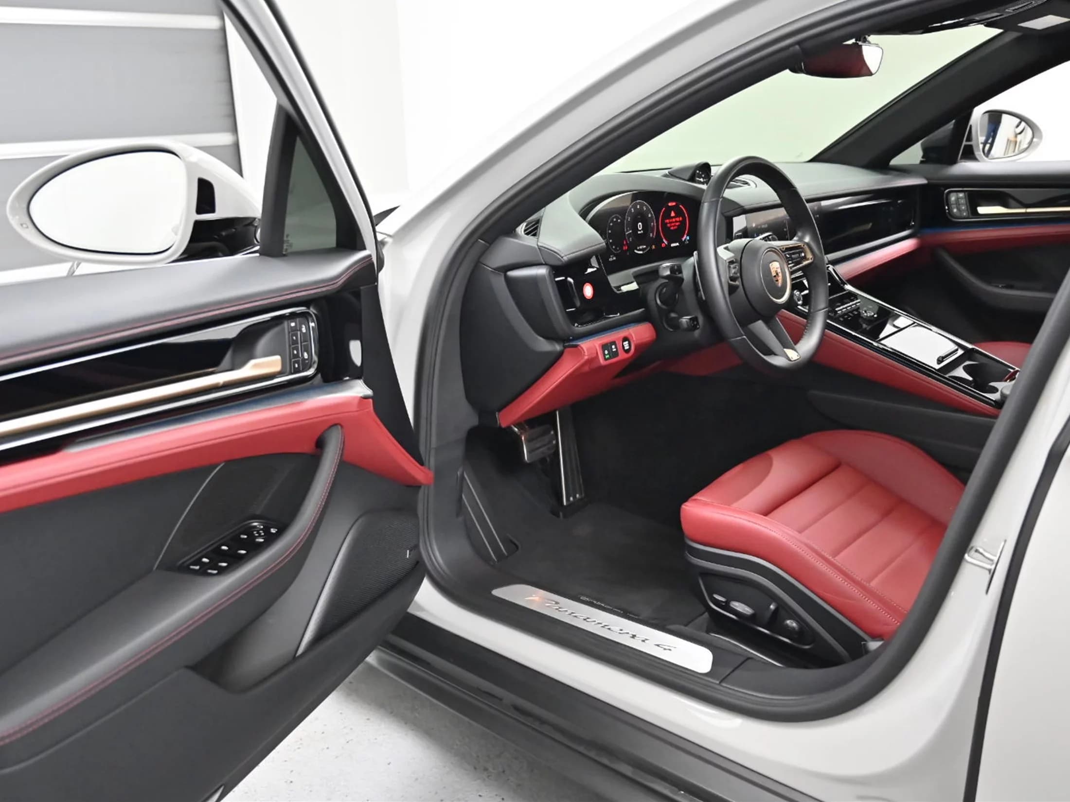 Porsche PANAMERA 2.9 AWD, 2024 г. 9870 км. — фото 11