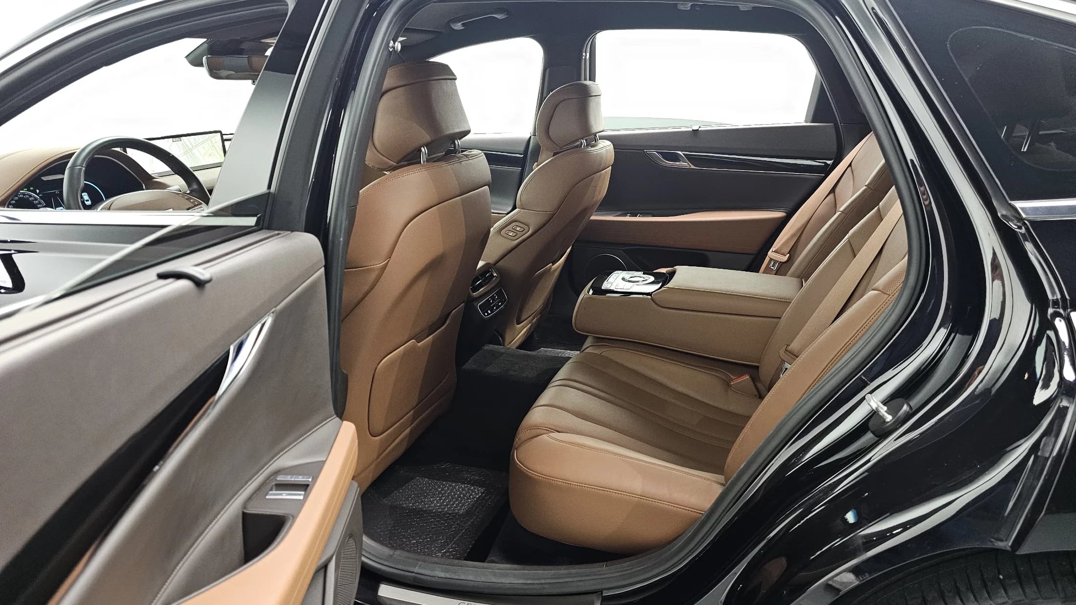 Genesis G80 Gasoline 2.5 Turbo AWD, 2021 г. 84669 км. — фото 12