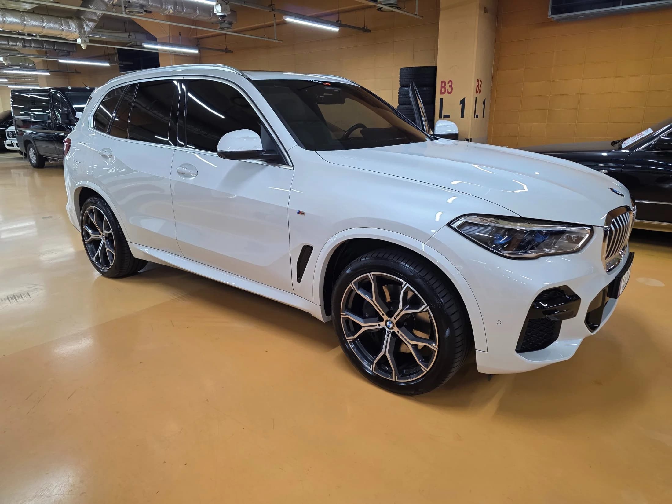 BMW X5 xDrive 30d M Sport, 2023 г. 45223 км. — фото 3