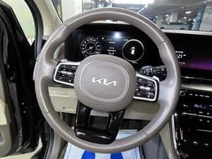 Kia Carnival 7-Seater Hi-Limousine Signature, 2021 г. 47449 км. — фото 12