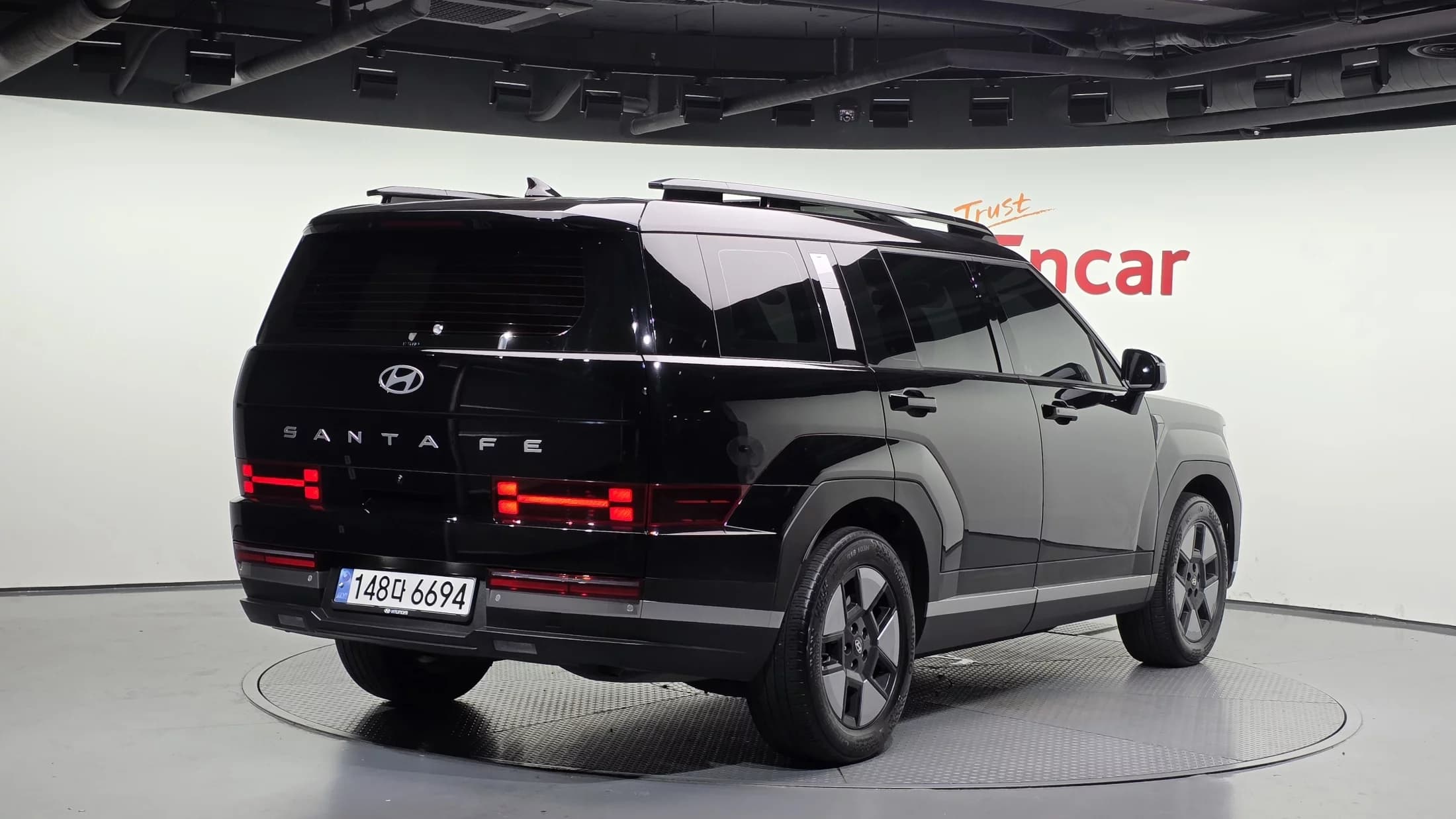 Hyundai Santa Fe HEV 1.6 2WD Prestige, гибрид, 2024 г. 23874 км. — фото 2