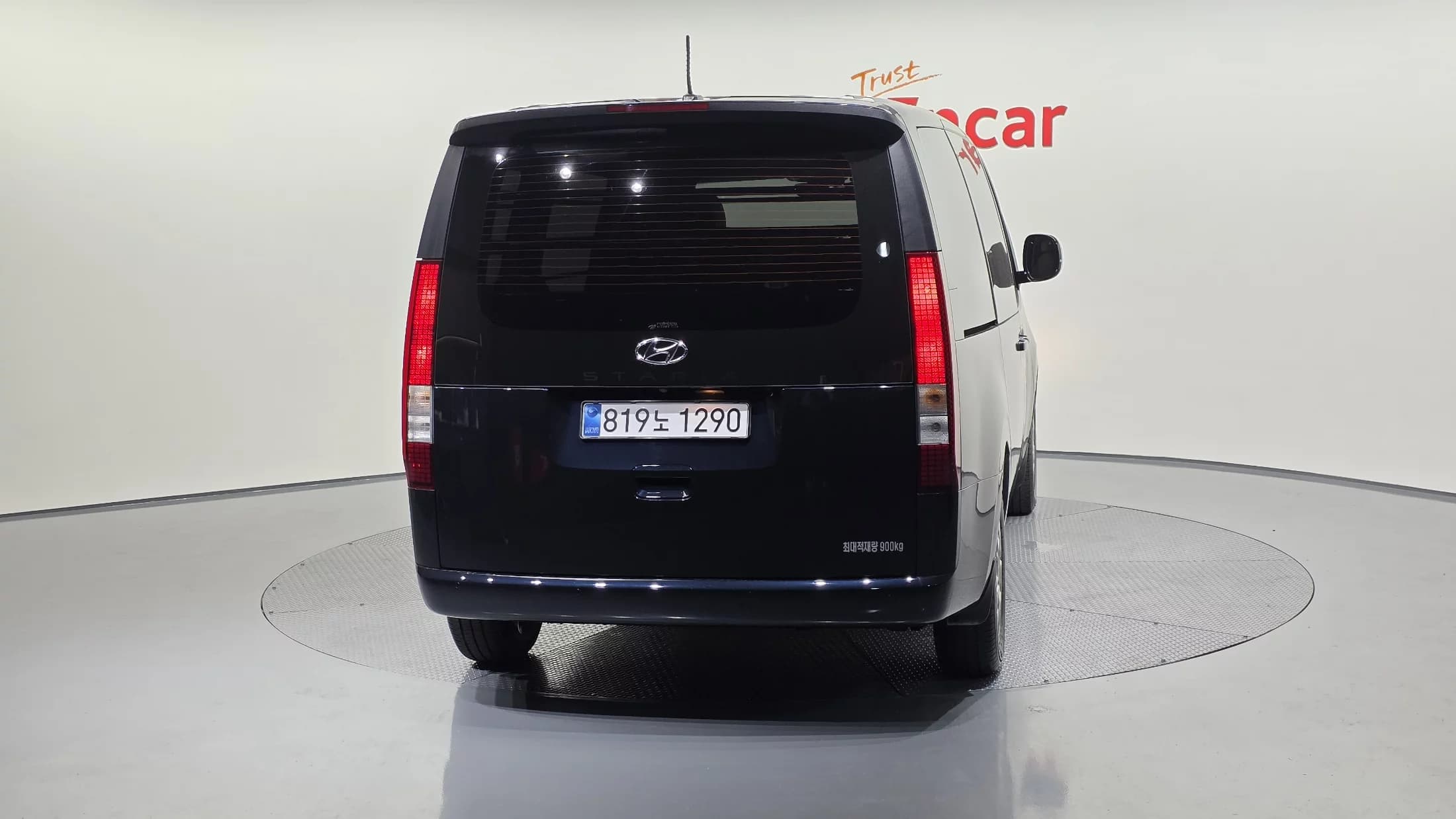 Hyundai Staria L3.5 Cargo 3-Seater Modern, 2021 г. 129261 км. — фото 4