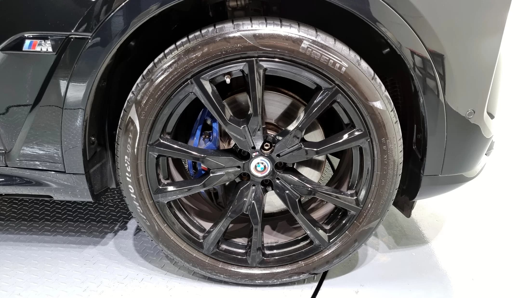 BMW X7 M60i xDrive M sport 6STR, 2023 г. 45321 км. — фото 5