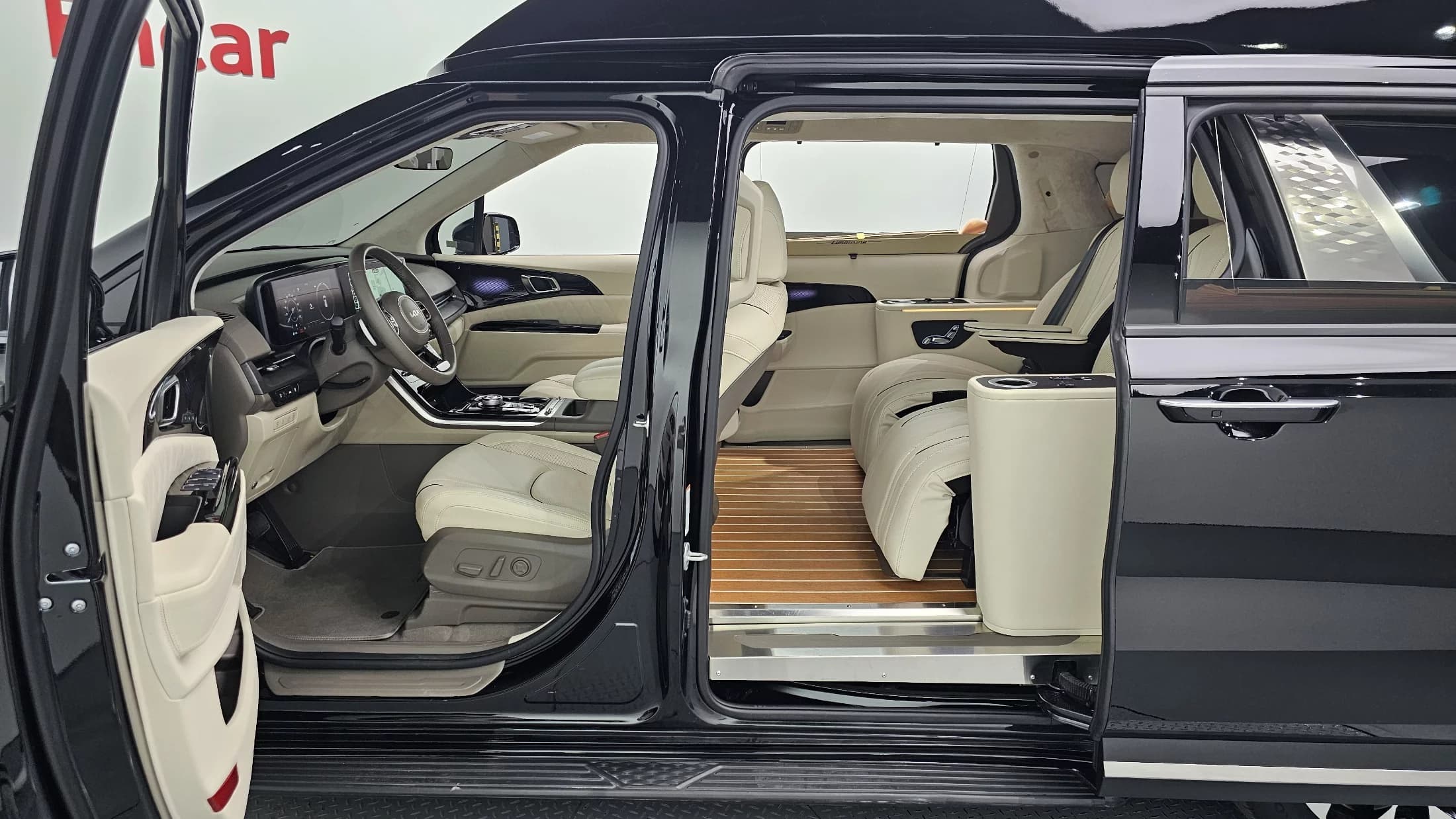 Kia Carnival Gasoline 9-seater Limousine(Special vehicle), 2023 г. 15492 км. — фото 10