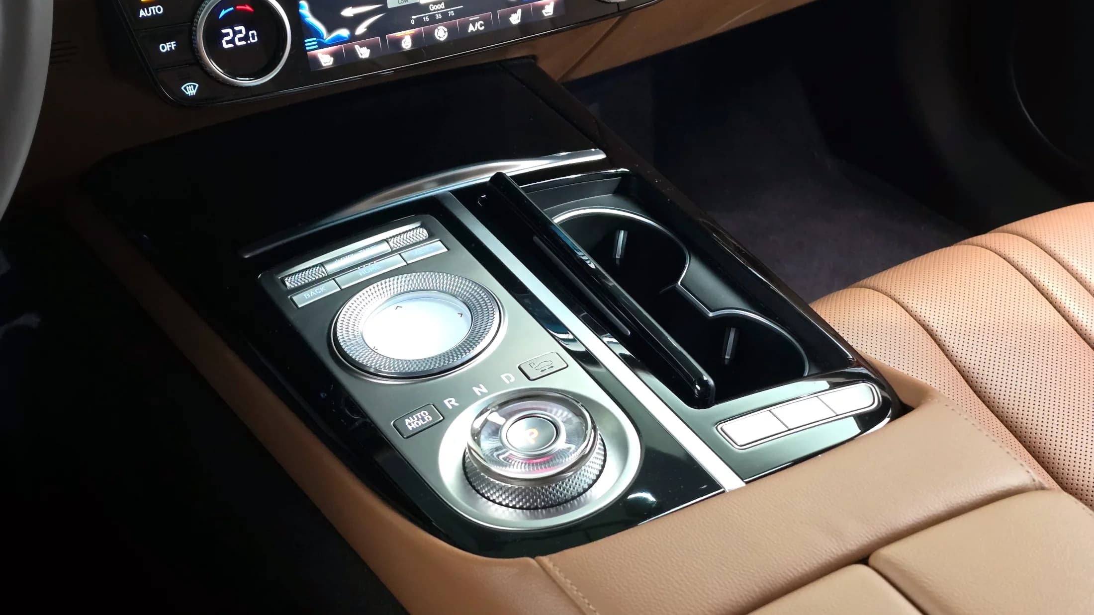 Genesis G80 Gasoline 2.5 Turbo 2WD, 2021 г. 67832 км. — фото 9