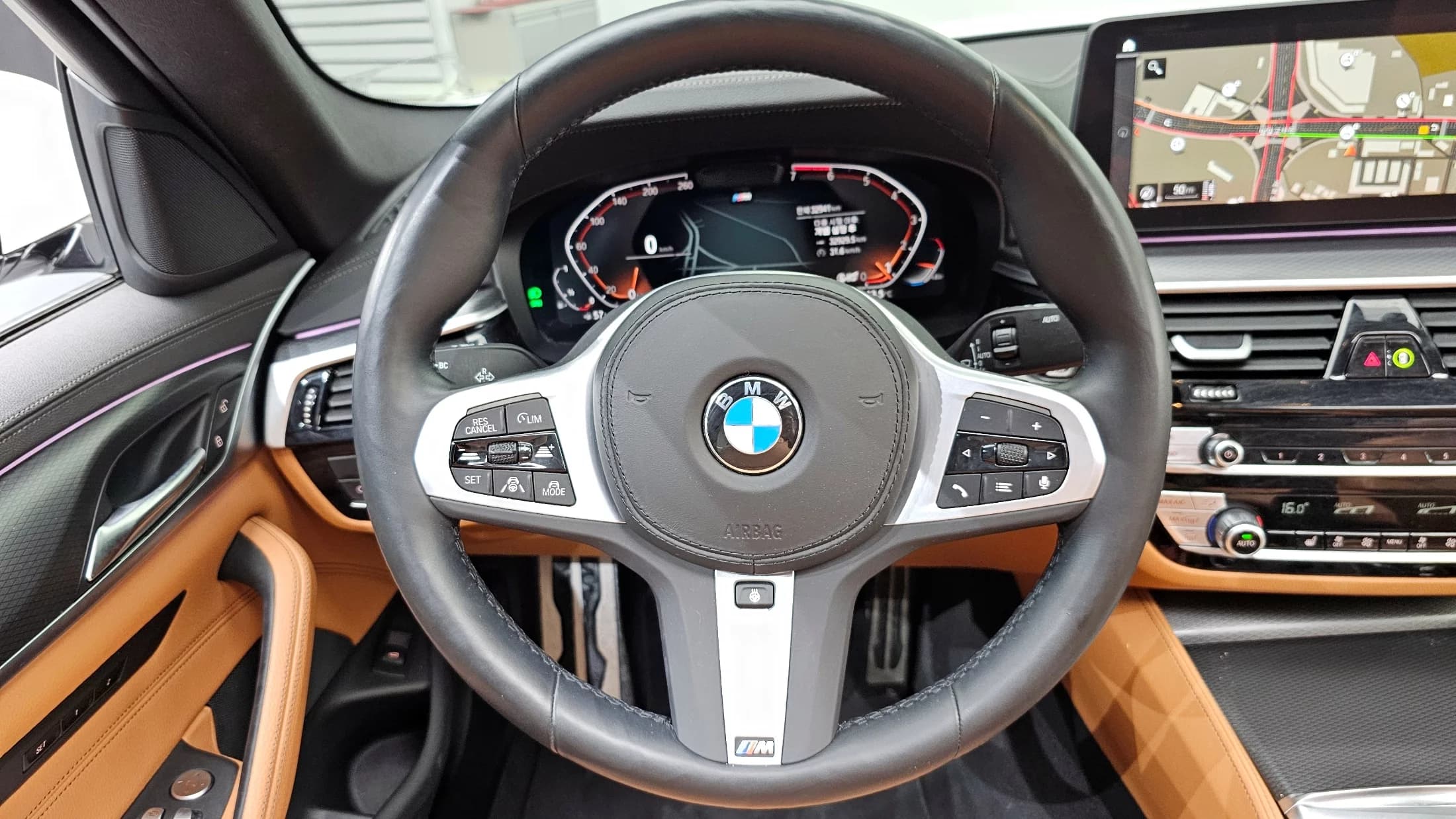 BMW 5-Series 520i M Sport, 2022 г. 33076 км. — фото 13