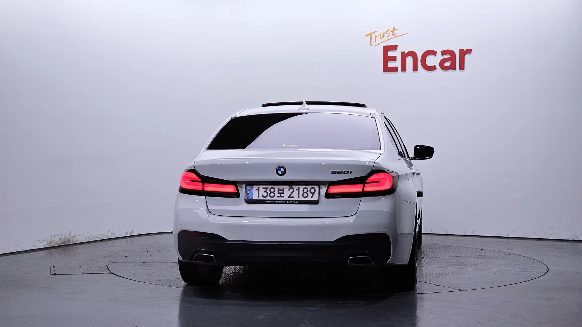 BMW 5-Series 520i M Sport, 2022 г. 33076 км. — фото 4