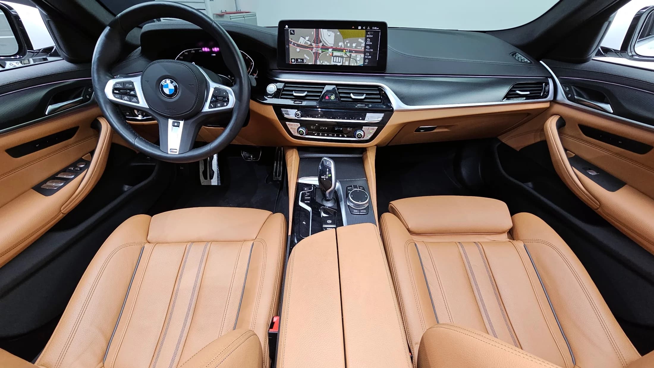 BMW 5-Series 520i M Sport, 2022 г. 33076 км. — фото 7