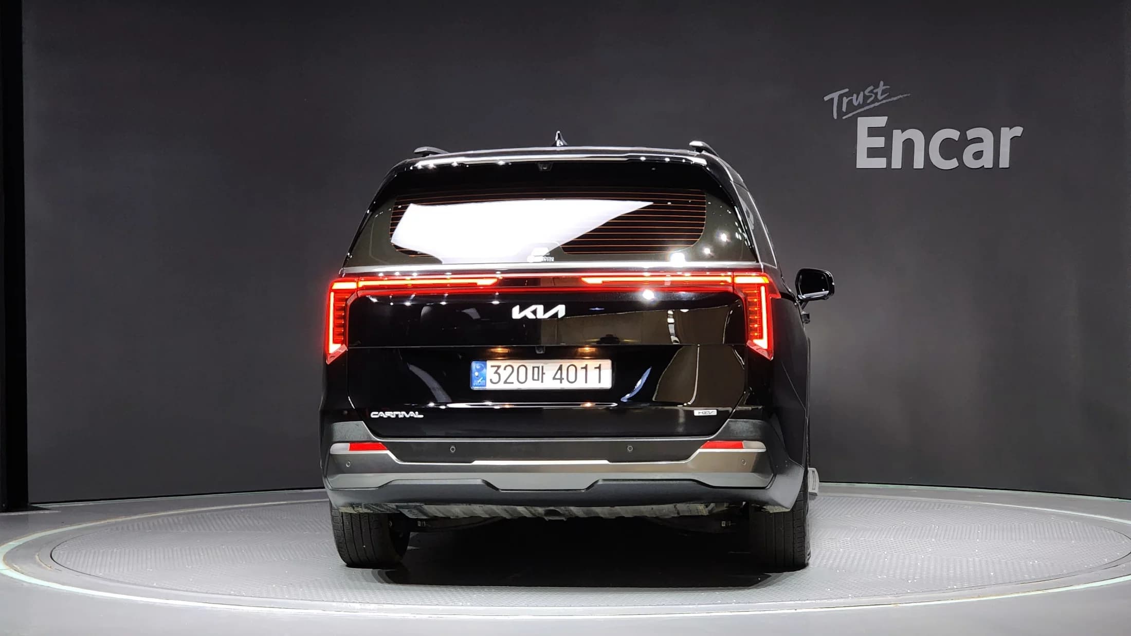 Kia Carnival HEV 9seater Gravity, гибрид, 2024 г. 23368 км. — фото 4