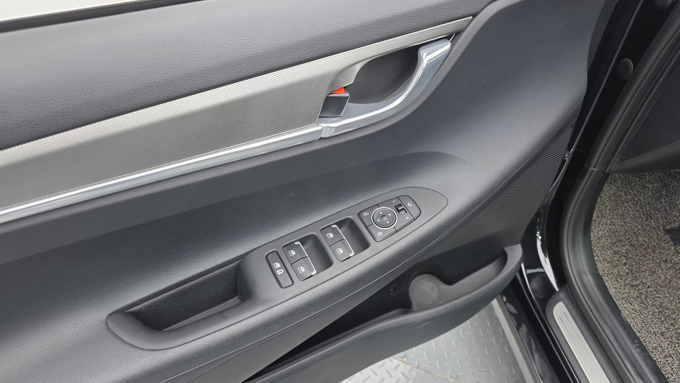 Hyundai Grandeur 2.5 Premium, 2022 г. 32530 км. — фото 14