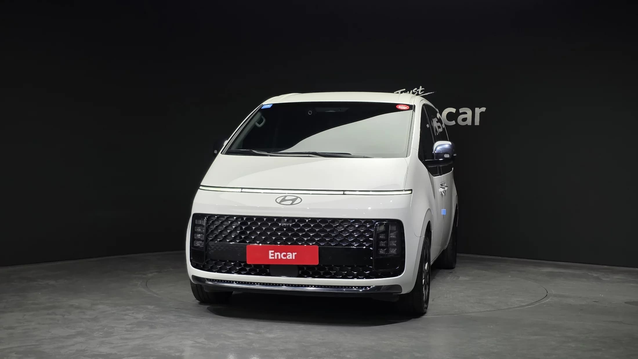 Hyundai Staria L3.5 Lounge 7-Seater Mobility, 2024 г. 53522 км. — фото 3