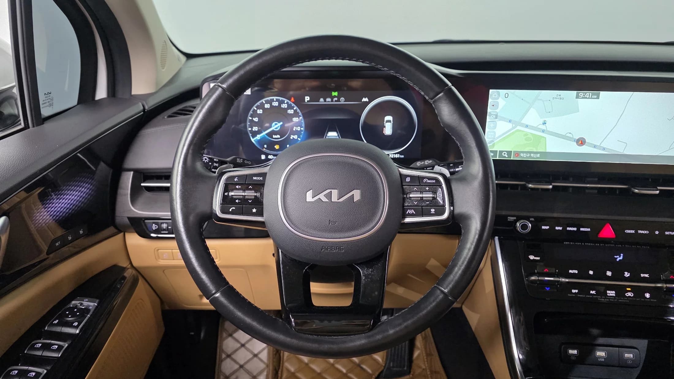 Kia Carnival Gasoline 9-Seater Signature, 2022 г. 72206 км. — фото 14