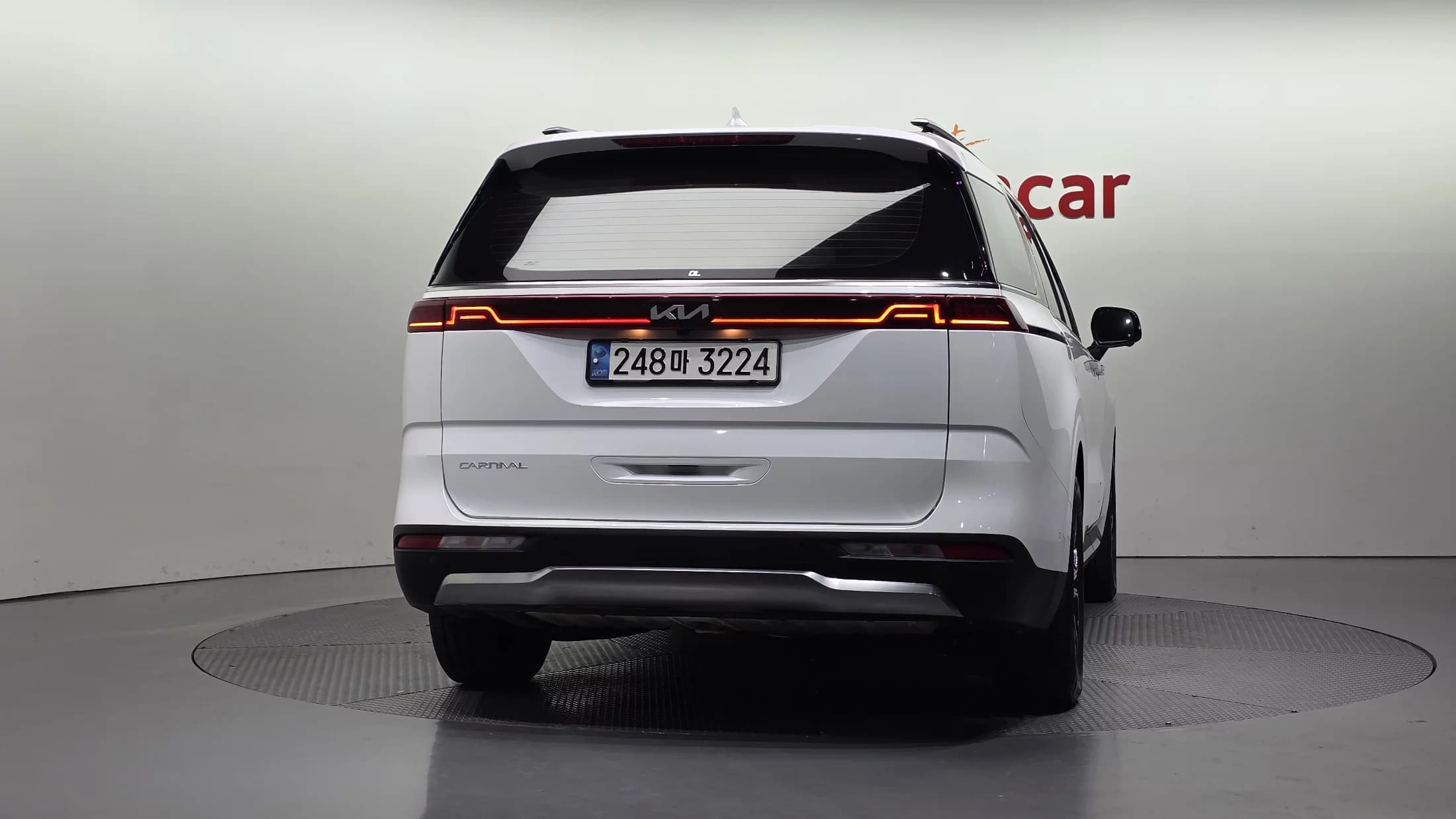 Kia Carnival Gasoline 9-Seater Signature, 2022 г. 72206 км. — фото 4