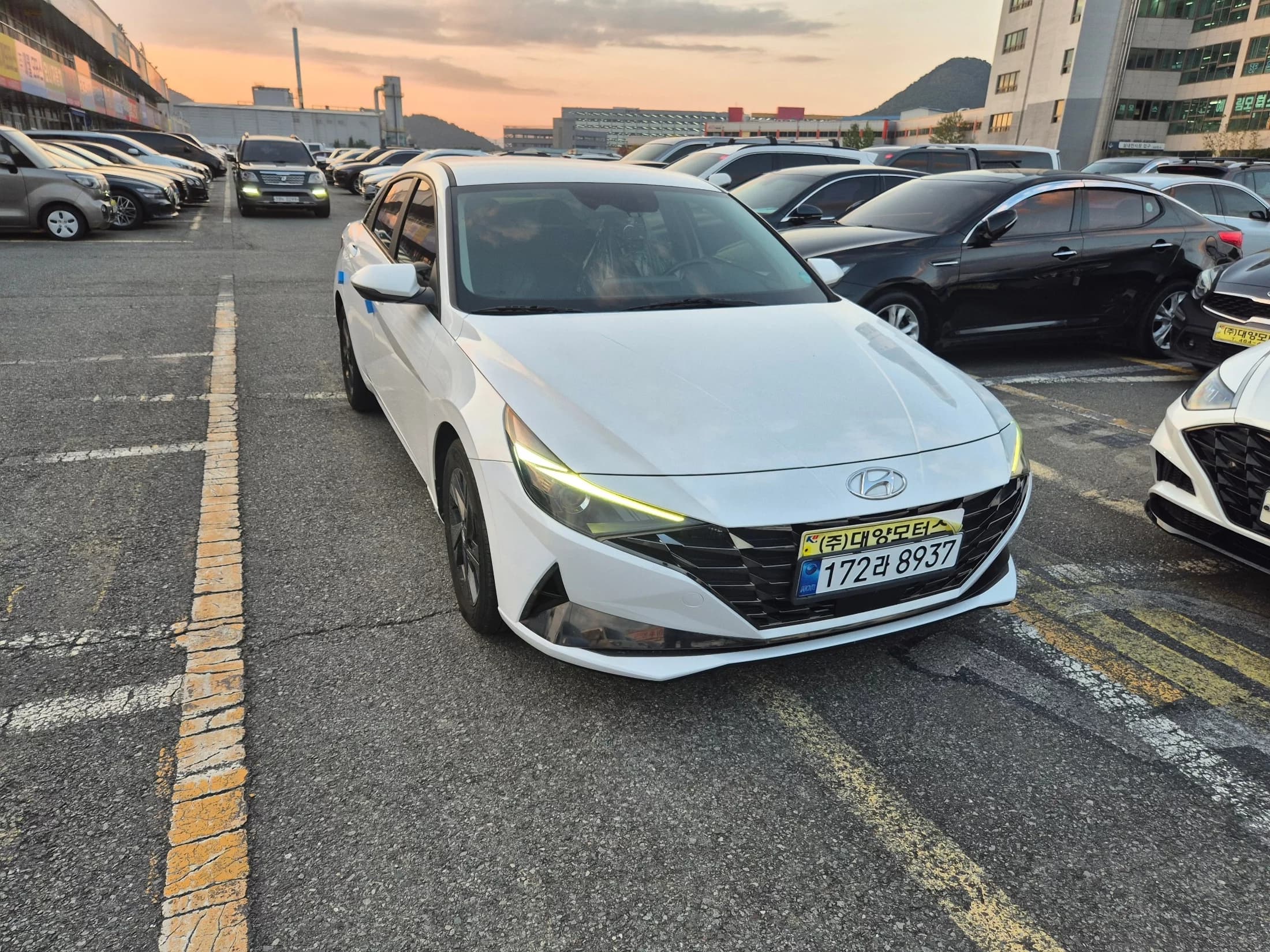 Hyundai AVANTE (Хендай Элантра) Modern, гибрид, 2021 г. 98238 км. — фото 20