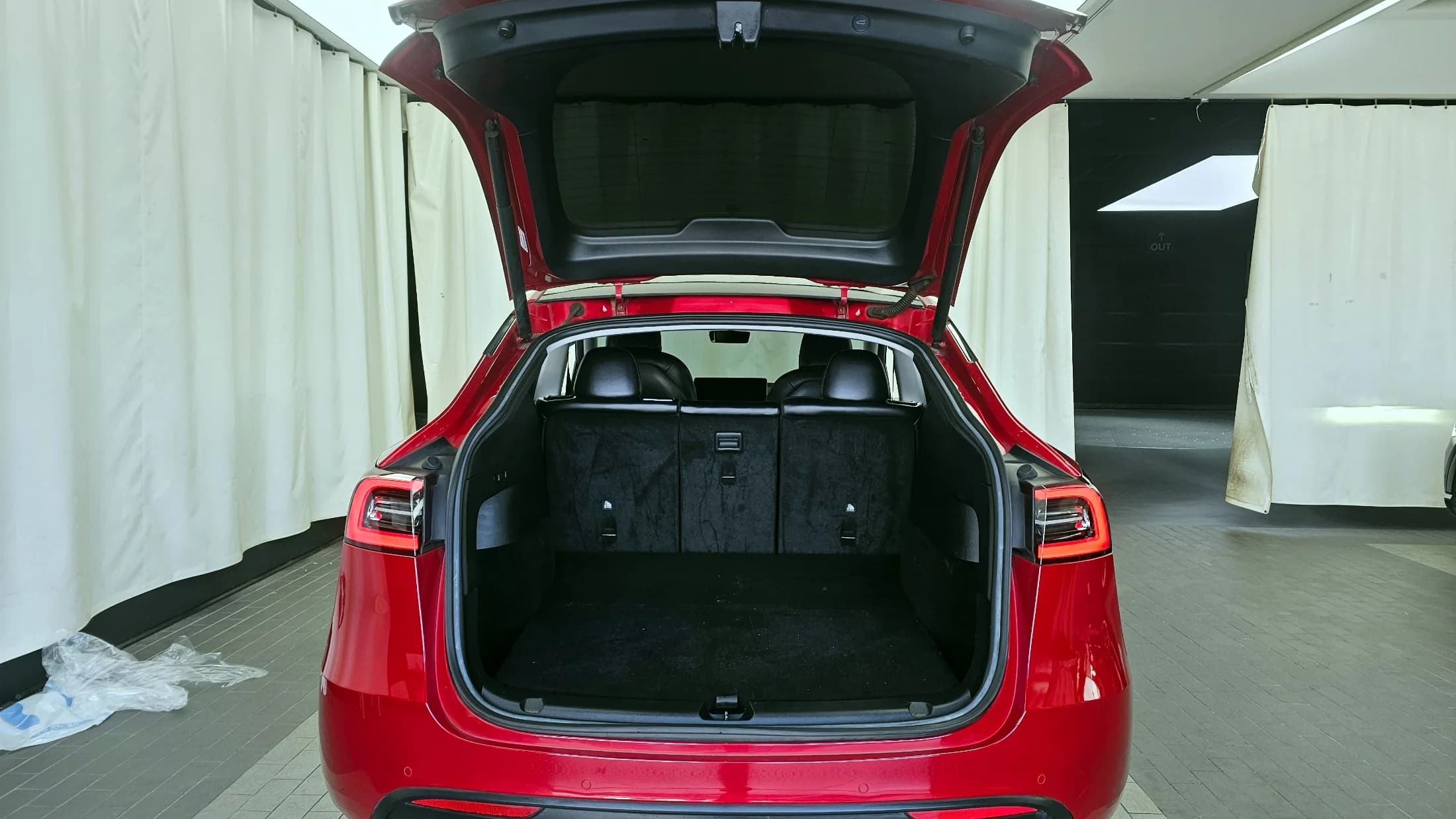 Tesla Model Y Standard Range, электромобиль, 2021 г. 190007 км. — фото 20